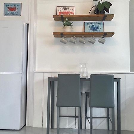 Large 5 Bed 3 Bath House 300 Meters From Beach And Restaurants New Quay Buitenkant foto