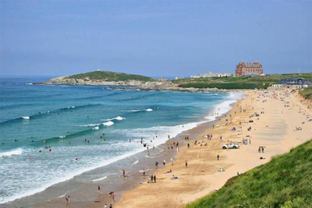Large 5 Bed 3 Bath House 300 Meters From Beach And Restaurants New Quay Buitenkant foto